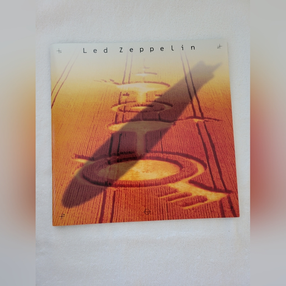 Led Zepplin 4 Cd Box Set With Booklet.